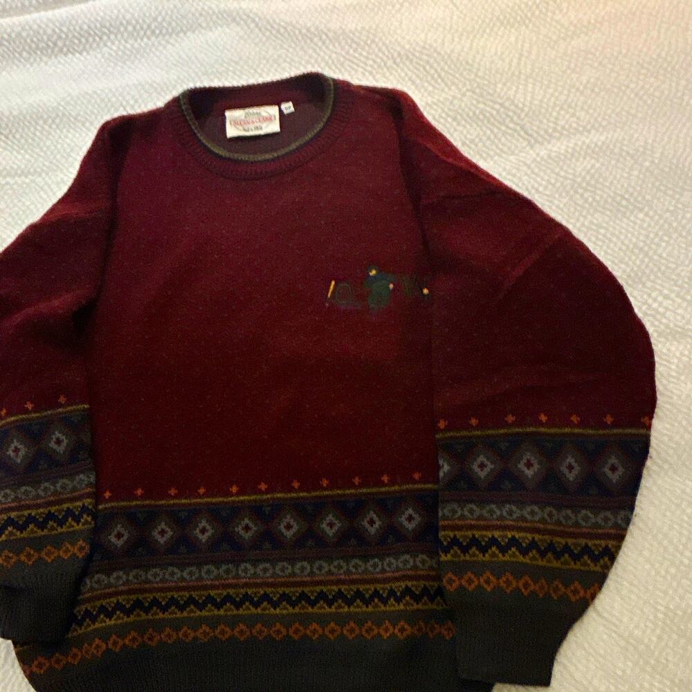 Allan & Clark Men's 52 Burgundy Crew Neck Wool/Acrylic Golf Sweater Embroidered